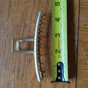 💎FREE Large gold tone hair clip minimalist claw